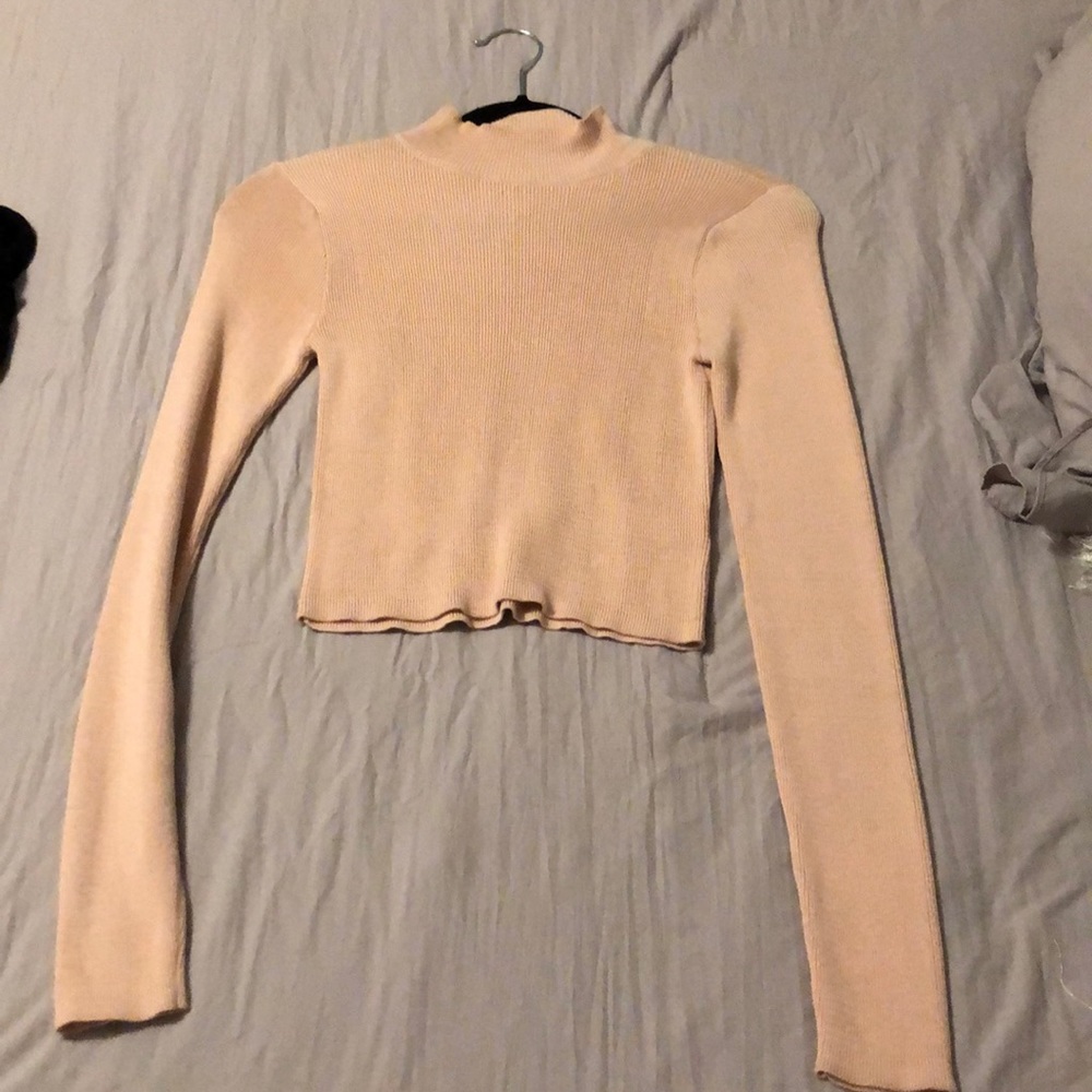 Long sleeve crop top